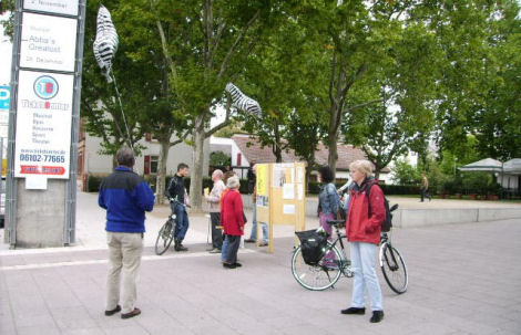 tl_files/montagsrunde/Zebra_beschnitten_PICT0040.jpg